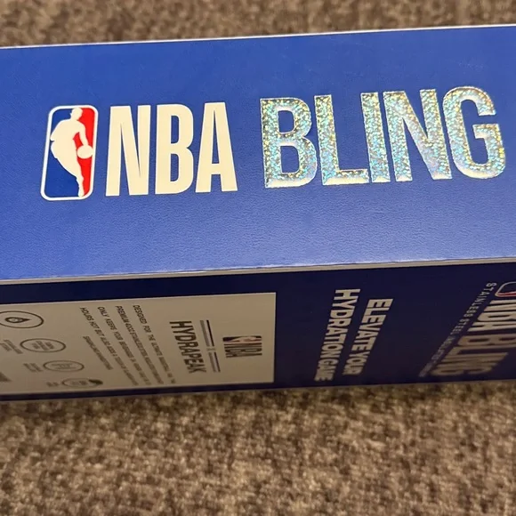 Chicago Bulls Rhinestone Tumbler 40oz Limited Edition - Picture 5 of 8